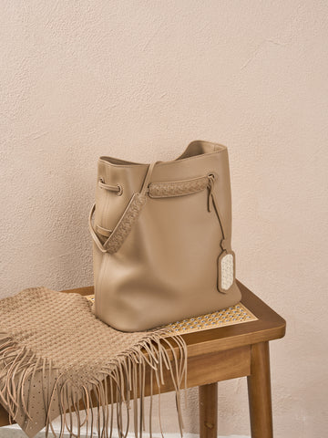 Elegant Bamboo Weaving Leather Bucket Bag